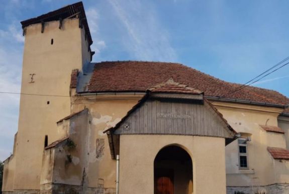 Szórványban, harangszó nélkül – felkerestük a leégett tornyú bethlenszentmiklósi templomot