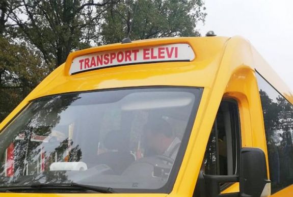 Új időbeosztással és útvonalakkal bővült az ingyenes diákszállítás Hargita megyében