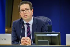 Vincze Loránt a kisebbségvédelmi kezdeményezésről: most már ketyeg az óra