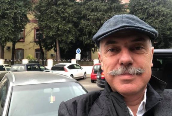 Kihallgatták a bákói rendőrségen Tamás Sándort egy úzvölgyi istentisztelet miatt