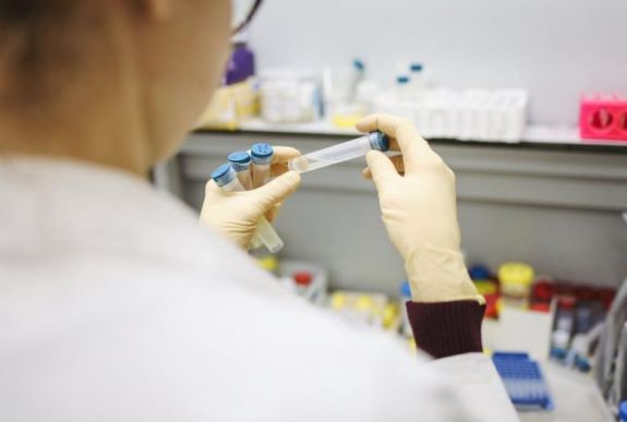 Az Európai Bizottság jóváhagyta a Modernával kötött szerződést