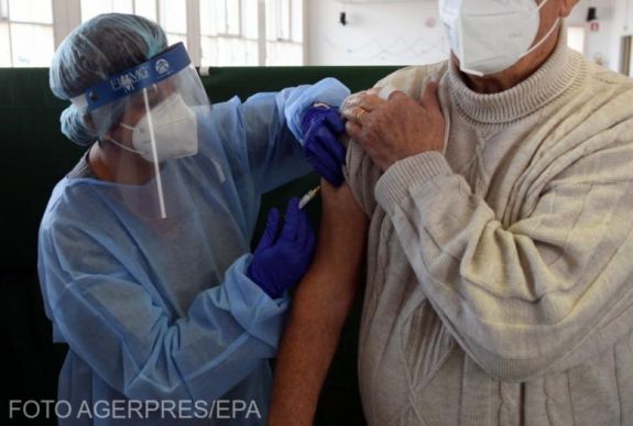 Még idén beadhatják az első oltásokat – mit tudunk a koronavírus elleni vakcinákról?