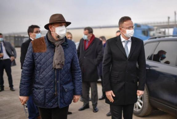 Szijjártó Péter Maros megyében: folytatódik a mezőgazdasági támogatások kifizetése