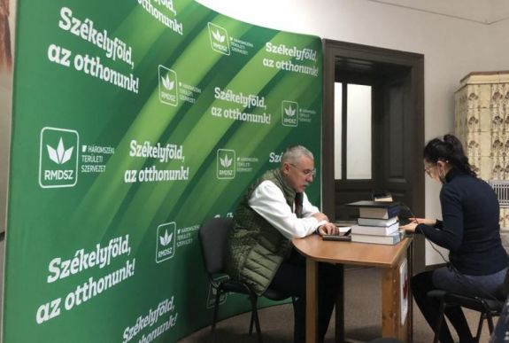 Túlkapásnak tartja az RMDSZ, hogy mintegy 20 háromszéki politikusát beidézték a rendőrségre