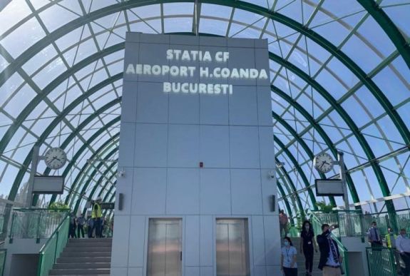 Beindult az új vonat Bukarest és a Henri Coandă reptér között, de máris késett