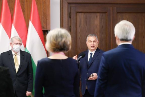Orbán Viktor: Magyarországon a járványügyi készültség 2021-ben végig fennmaradhat