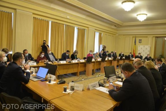 Mindegyik miniszterjelölt pozitív véleményezést kapott a parlamenti bizottságokban