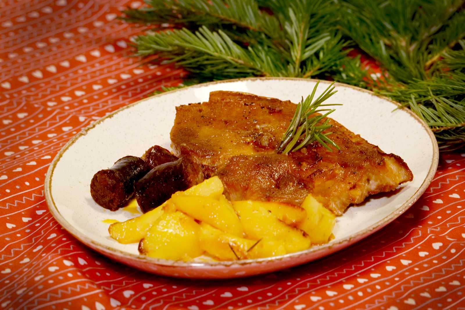 Erdély ízei: Bőrös sertéscomb sütőben sütve