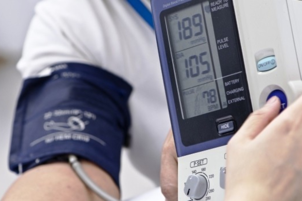 Mennyi a vérnyomás normális értéke férfiaknál és nőknél? - eletrevalogyerek.hu