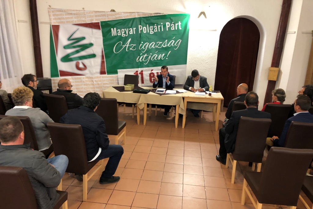Képtalálat a következőre: „magyar polgari part”